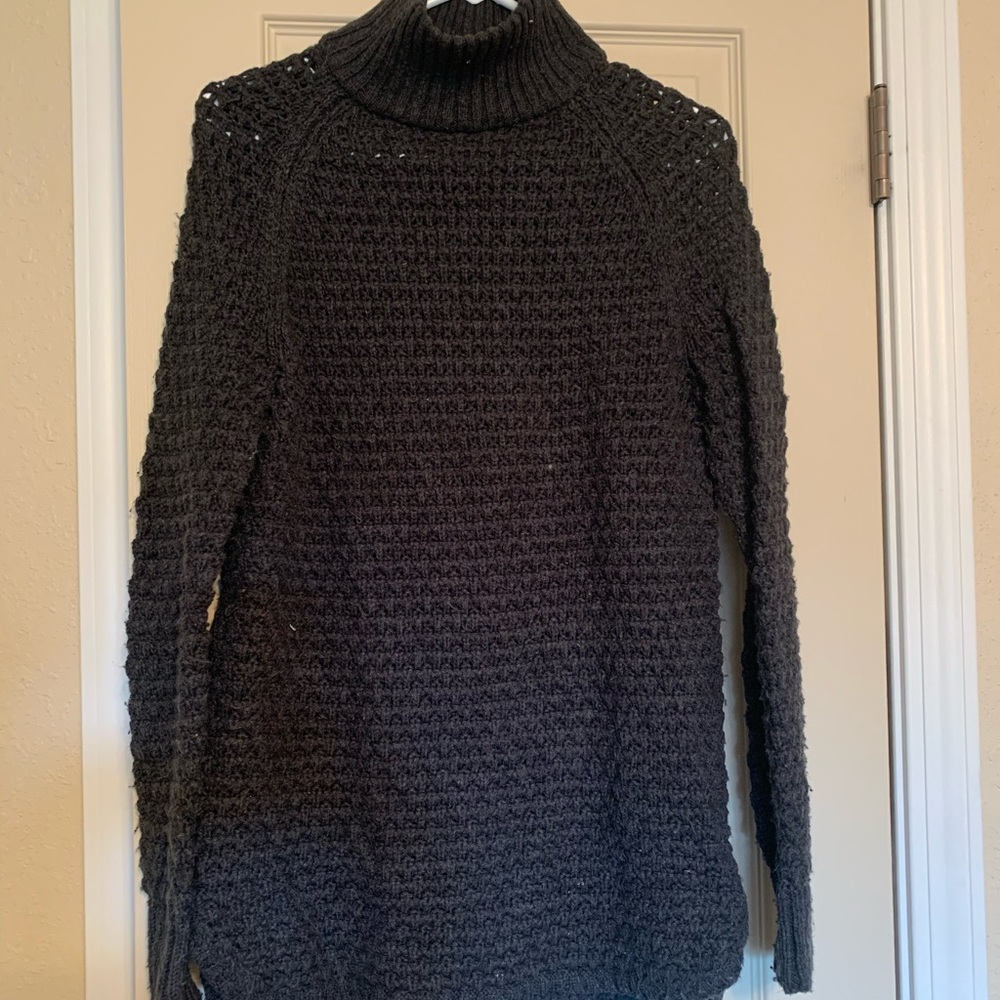 Gap Sweater - Picture 3 of 3